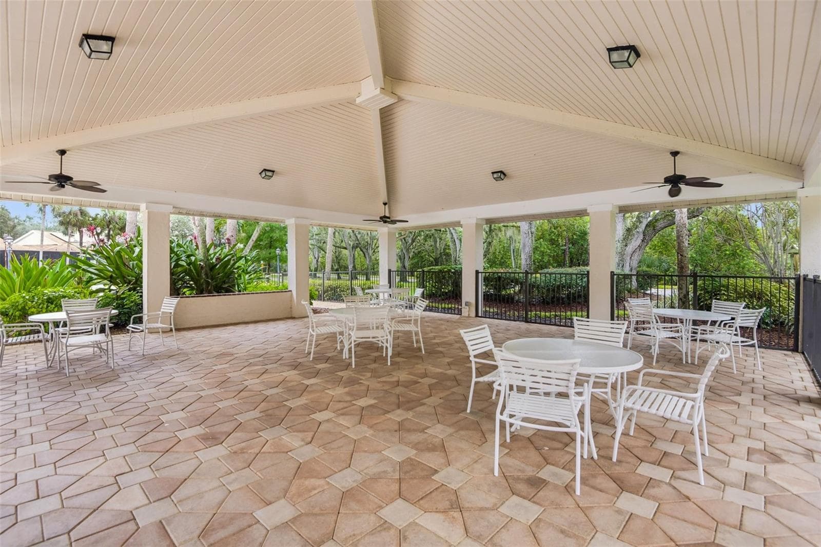 Single Family Residence at 1175 SAN CARLOS AVE NE, ST PETERSBURG, photo 29 of 38
