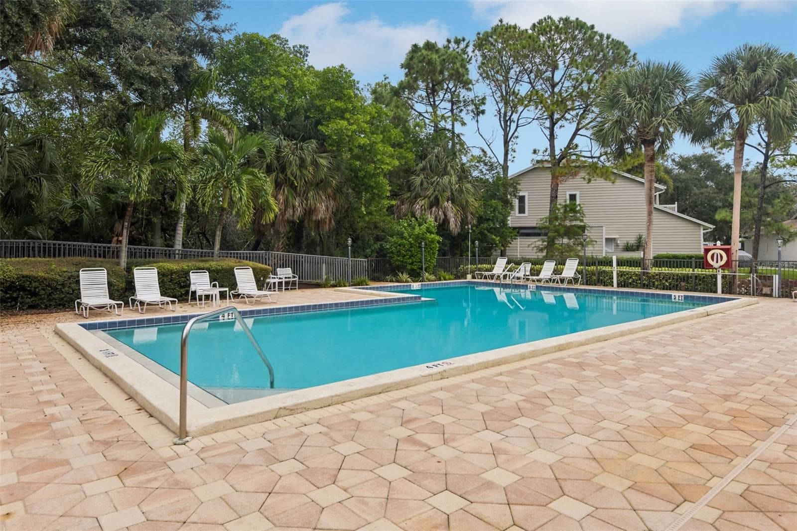 Single Family Residence at 1175 SAN CARLOS AVE NE, ST PETERSBURG, photo 30 of 38