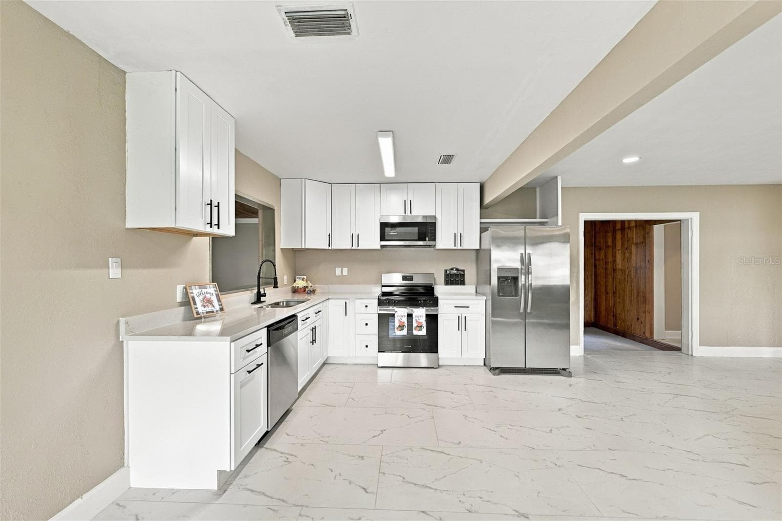 Single Family Residence at 1717 8TH ST W, PALMETTO, photo 15 of 58