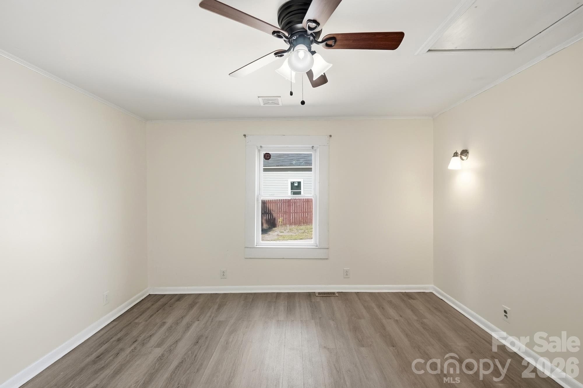 Single Family Residence at 938 E White Street, Rock Hill, photo 10 of 13