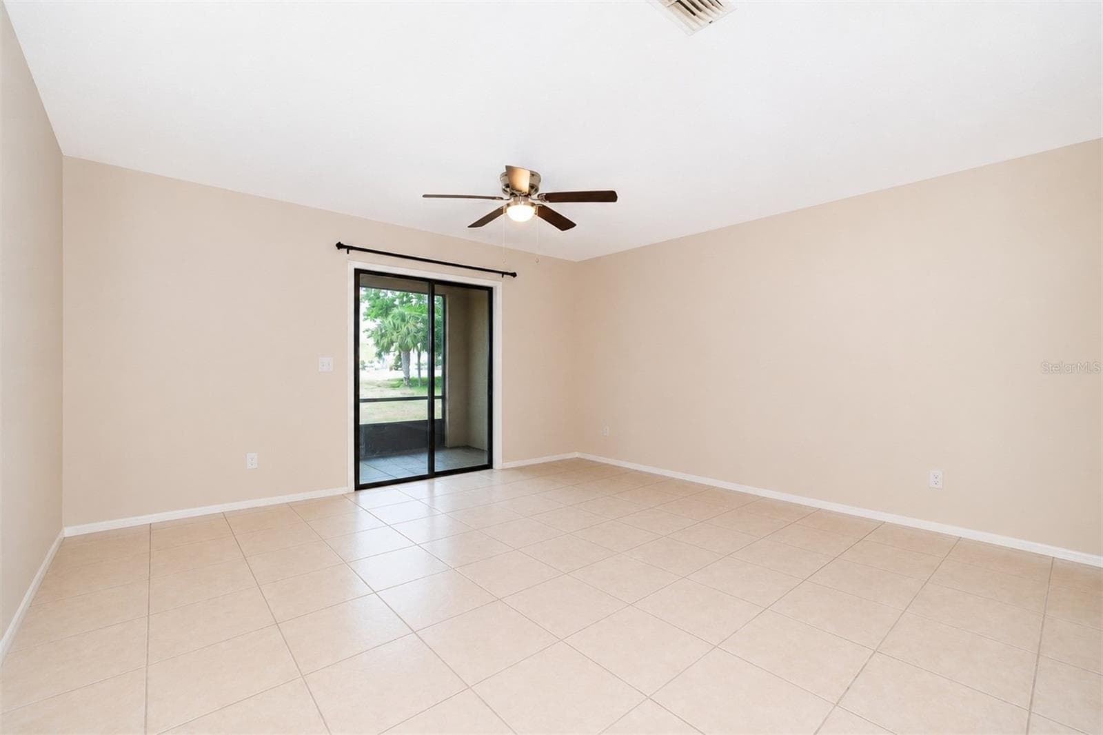 Condominium at 129 WHITE FAWN DR #1290, DAYTONA BEACH, photo 7 of 26