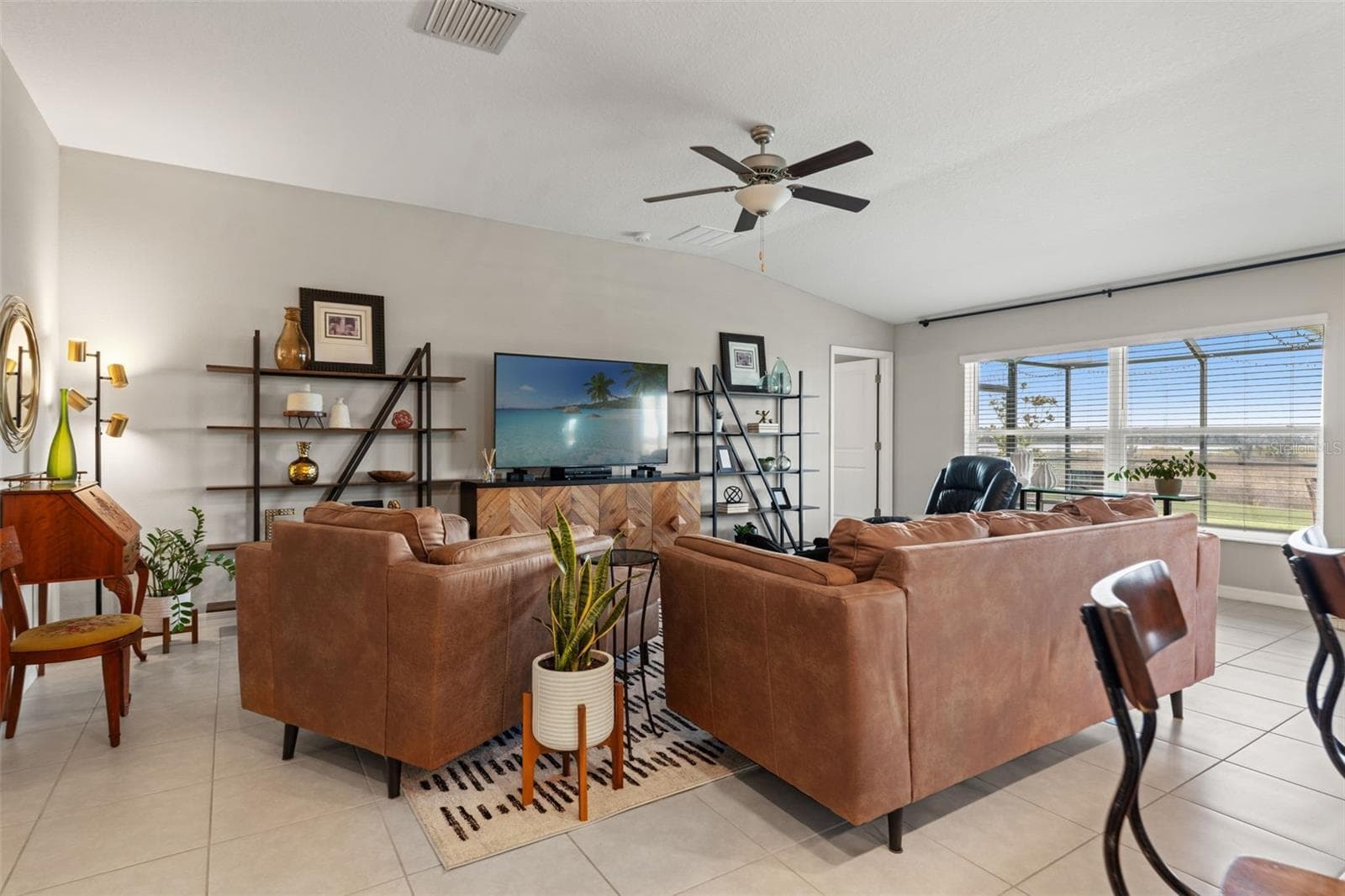 Single Family Residence at 31713 SUN KETTLE LOOP, WESLEY CHAPEL, photo 12 of 58