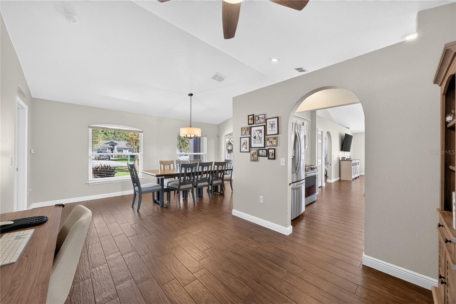 Single Family Residence at 8 LAKEVIEW RESERVE BLVD, WINTER GARDEN, photo 11 of 38