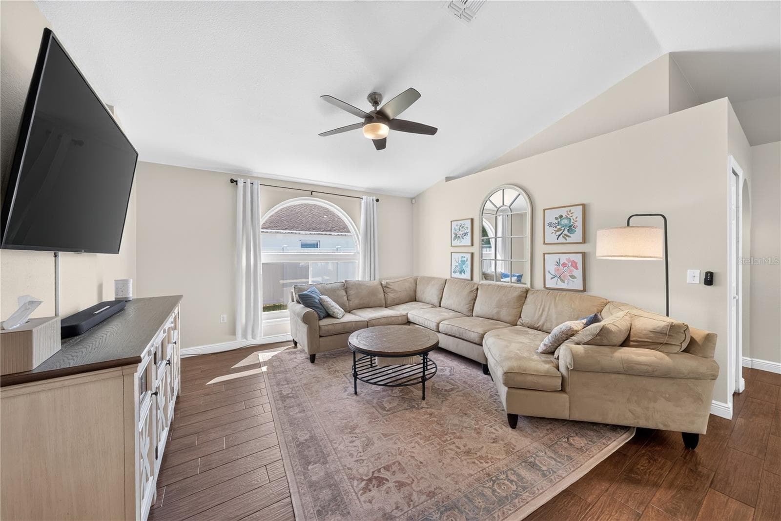 Single Family Residence at 8 LAKEVIEW RESERVE BLVD, WINTER GARDEN, photo 12 of 38