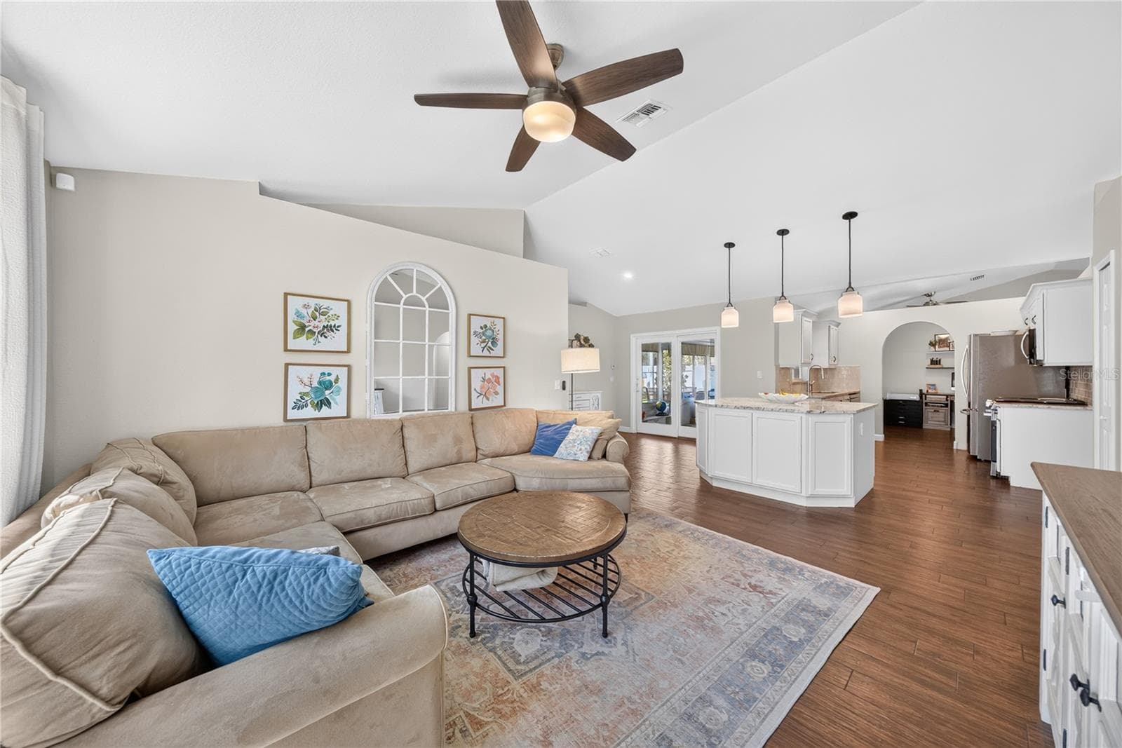 Single Family Residence at 8 LAKEVIEW RESERVE BLVD, WINTER GARDEN, photo 15 of 38