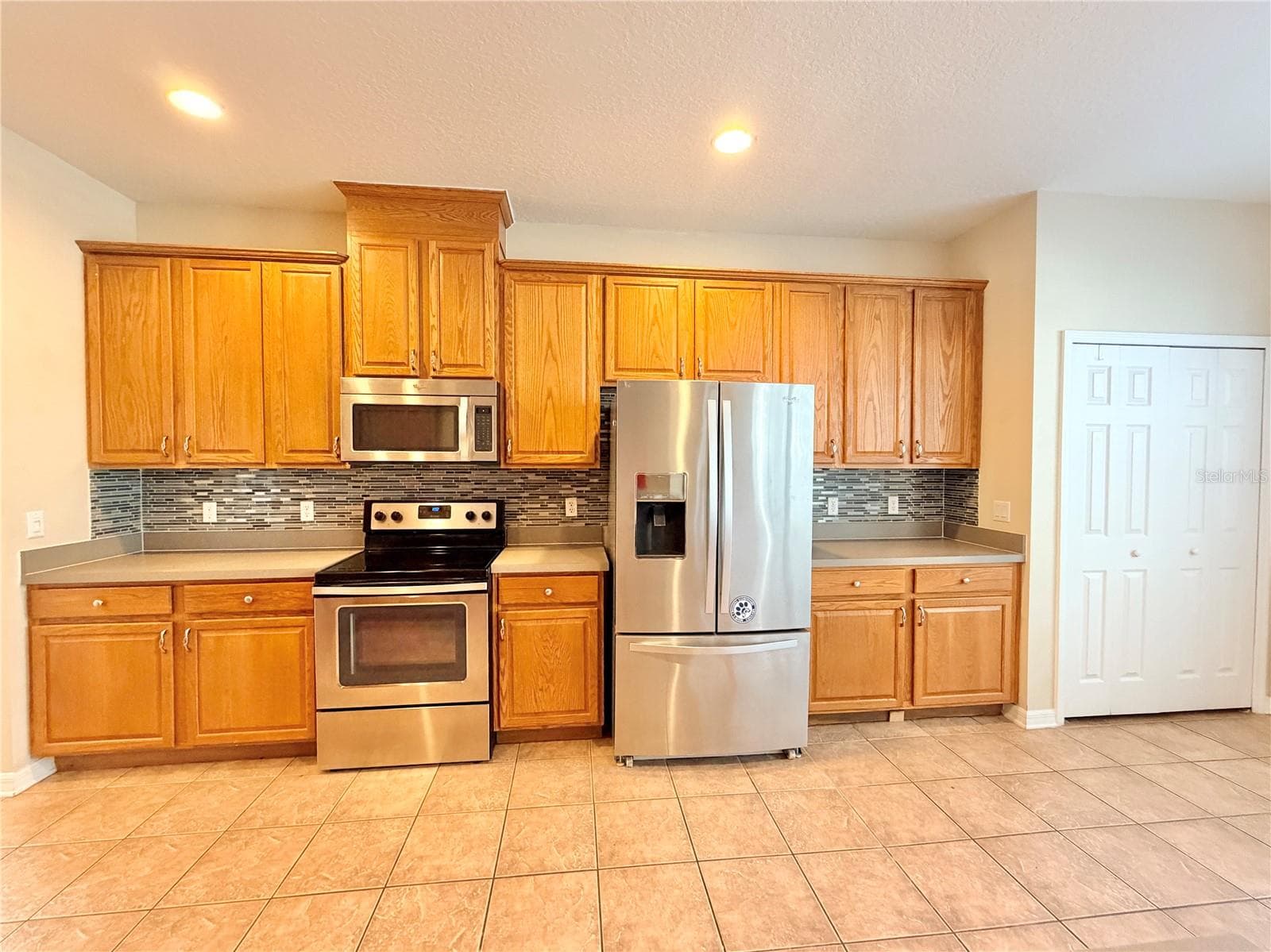 kitchen - 4410 PINE GOLD AVE, APOPKA