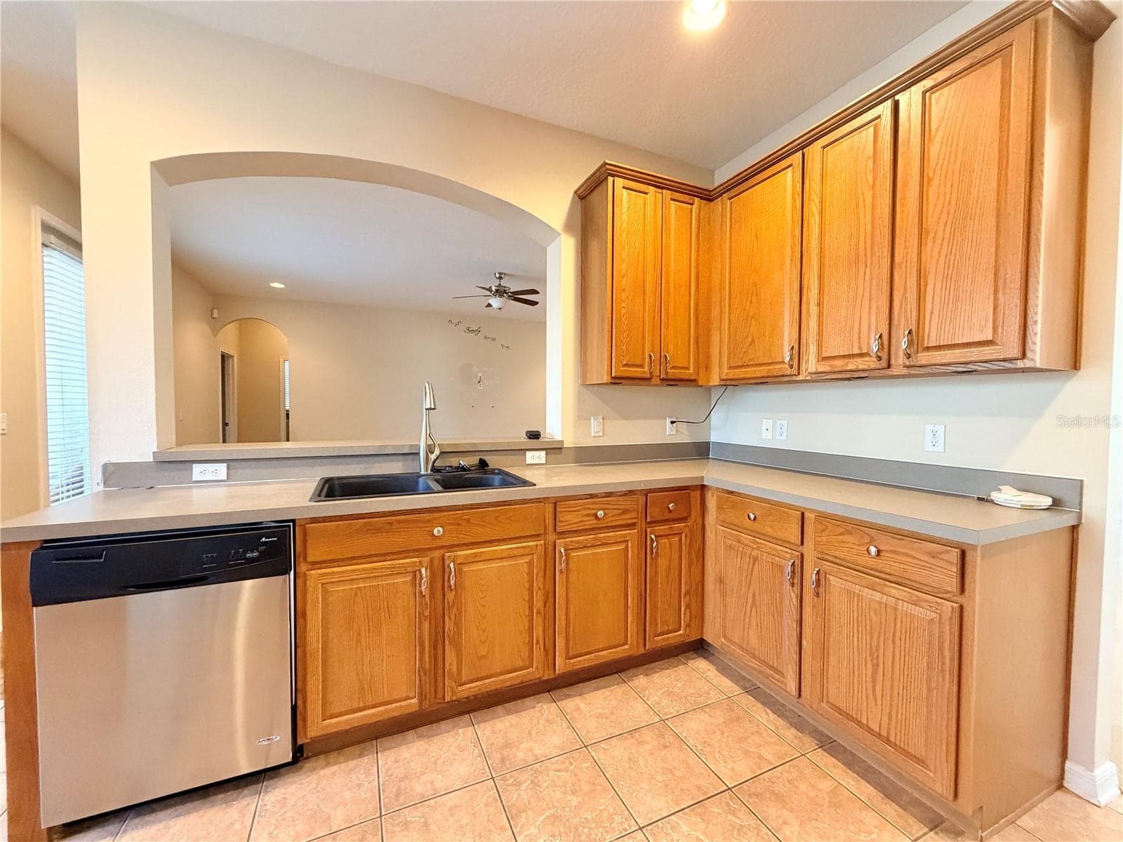 kitchen - 4410 PINE GOLD AVE, APOPKA