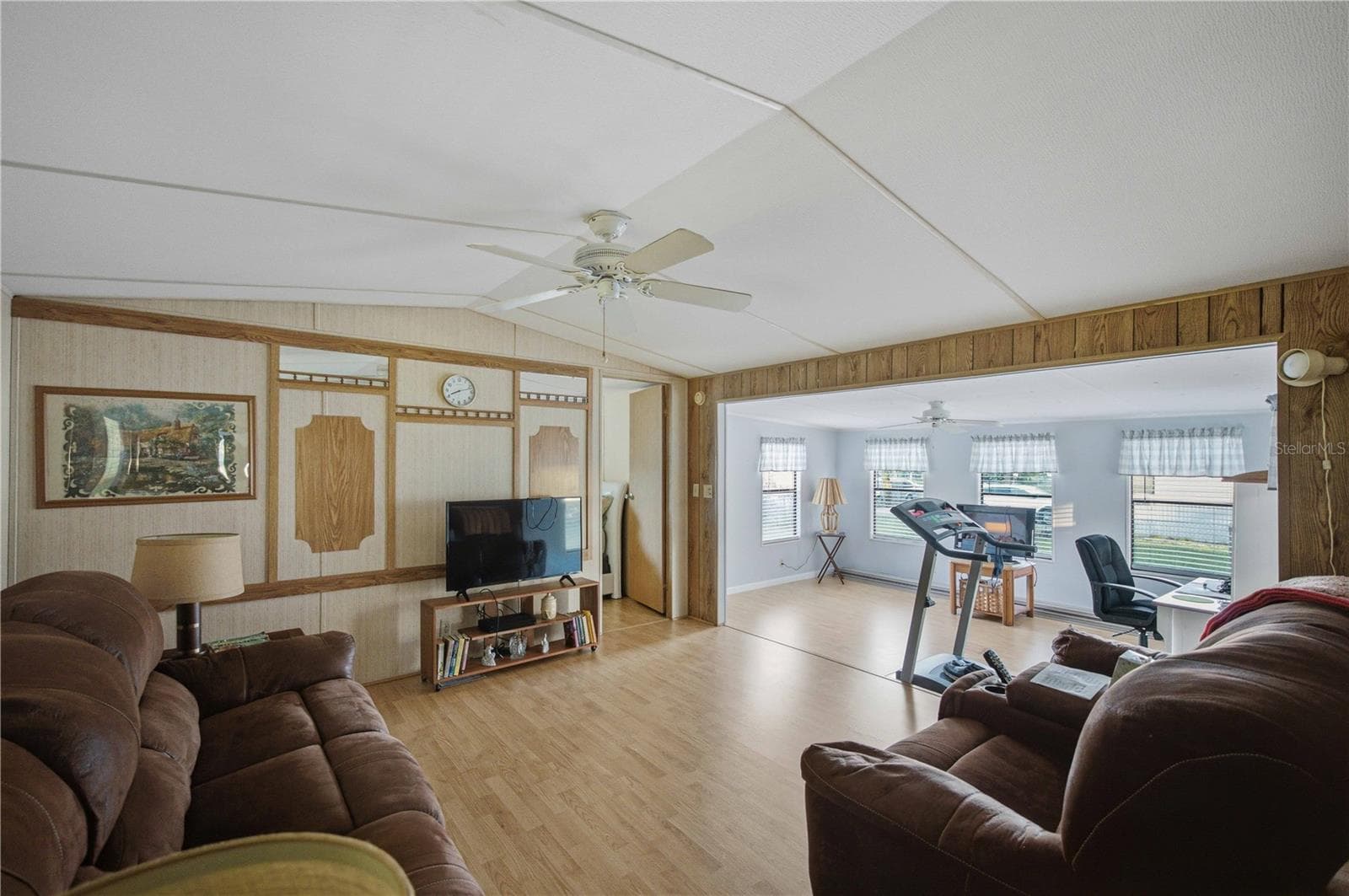Manufactured Home at 9425 SW 30TH AVE, OCALA, photo 12 of 29