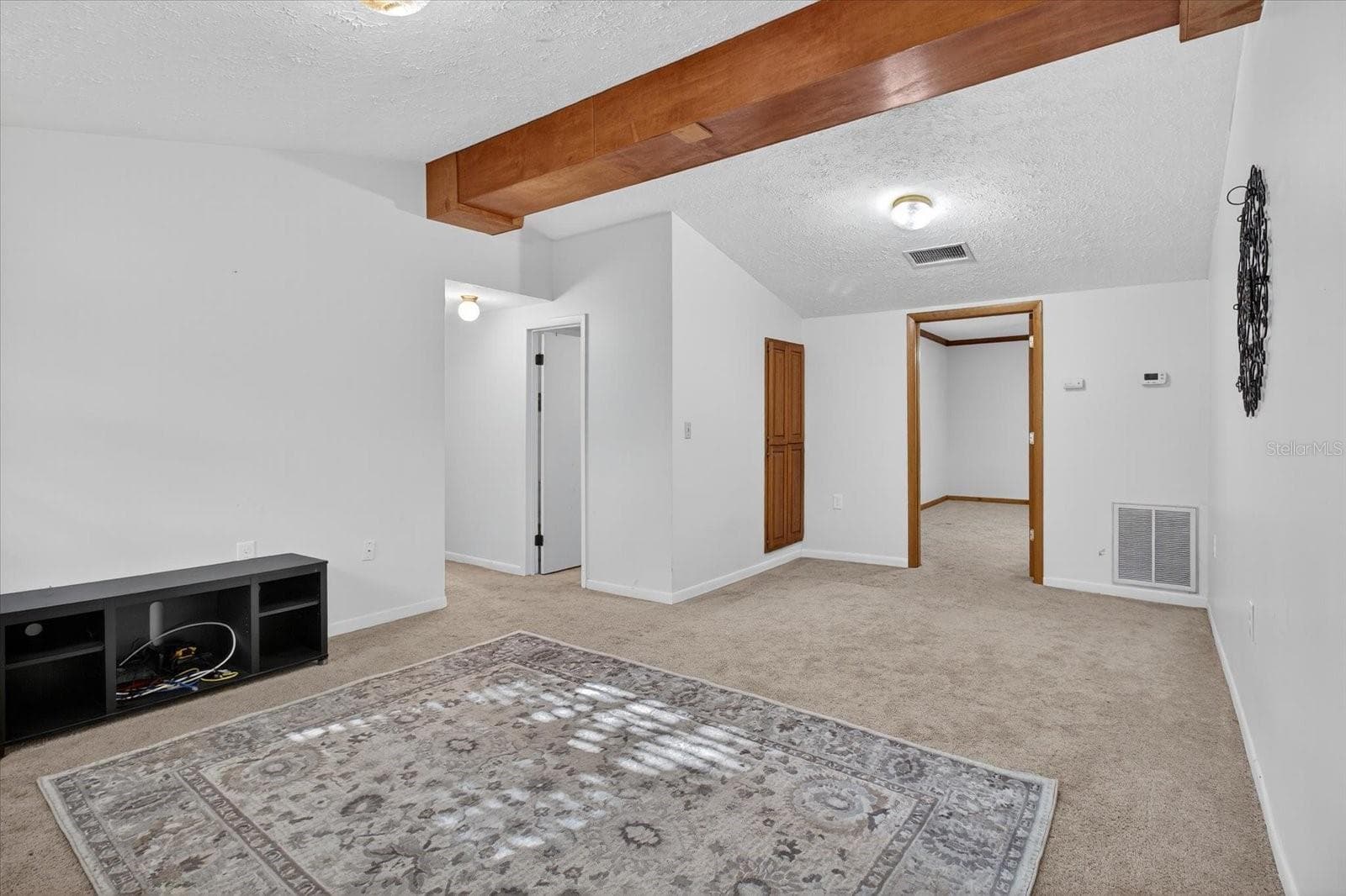 Single Family Residence at 10019 CURLEY RD, SAN ANTONIO, photo 12 of 77