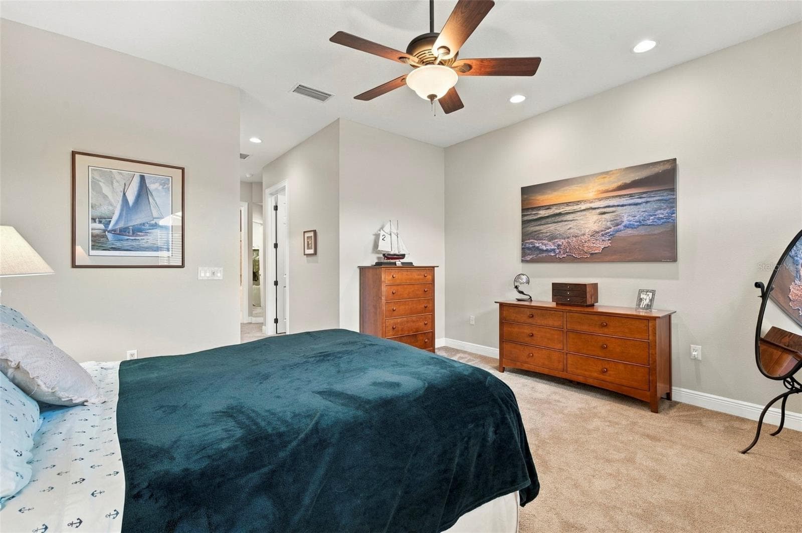 Primary Bedroom with En-Suite Bathroom, His & Her Walk-in Closets, Double sinks with Granite countertops, jacuzzi tub, separate shower - 10 LINCOLN AVE S, ST PETERSBURG