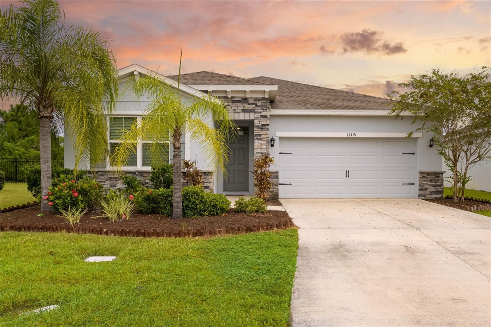 13715 WOODBRIDGE TER