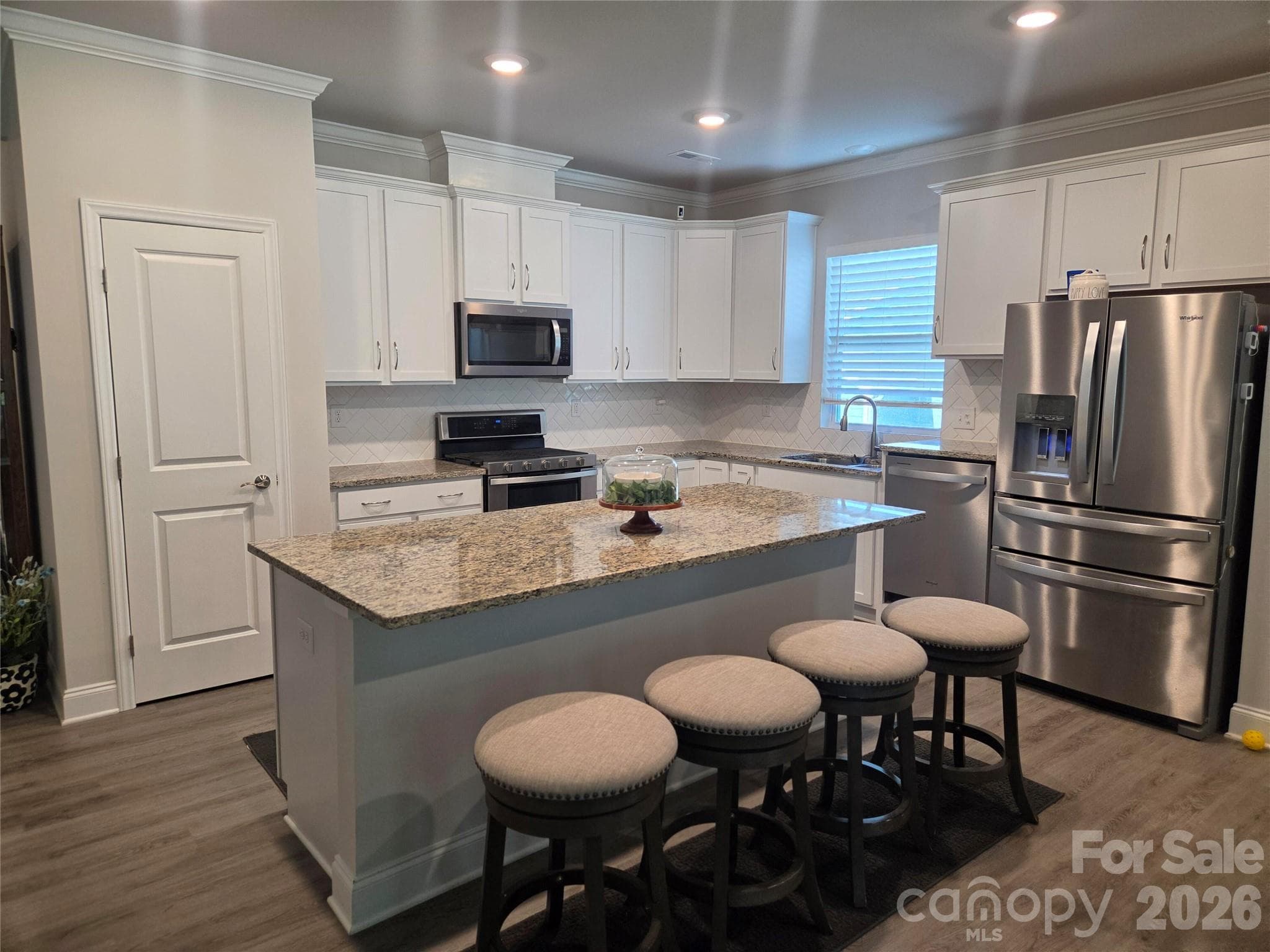 Single Family Residence at 5244 Admirals Landing, Lancaster, photo 2 of 14