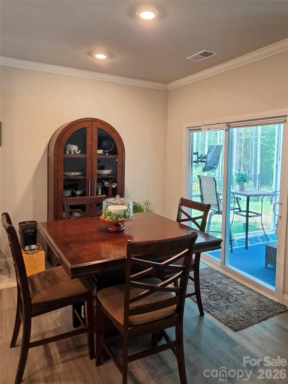 Single Family Residence at 5244 Admirals Landing, Lancaster, photo 5 of 14