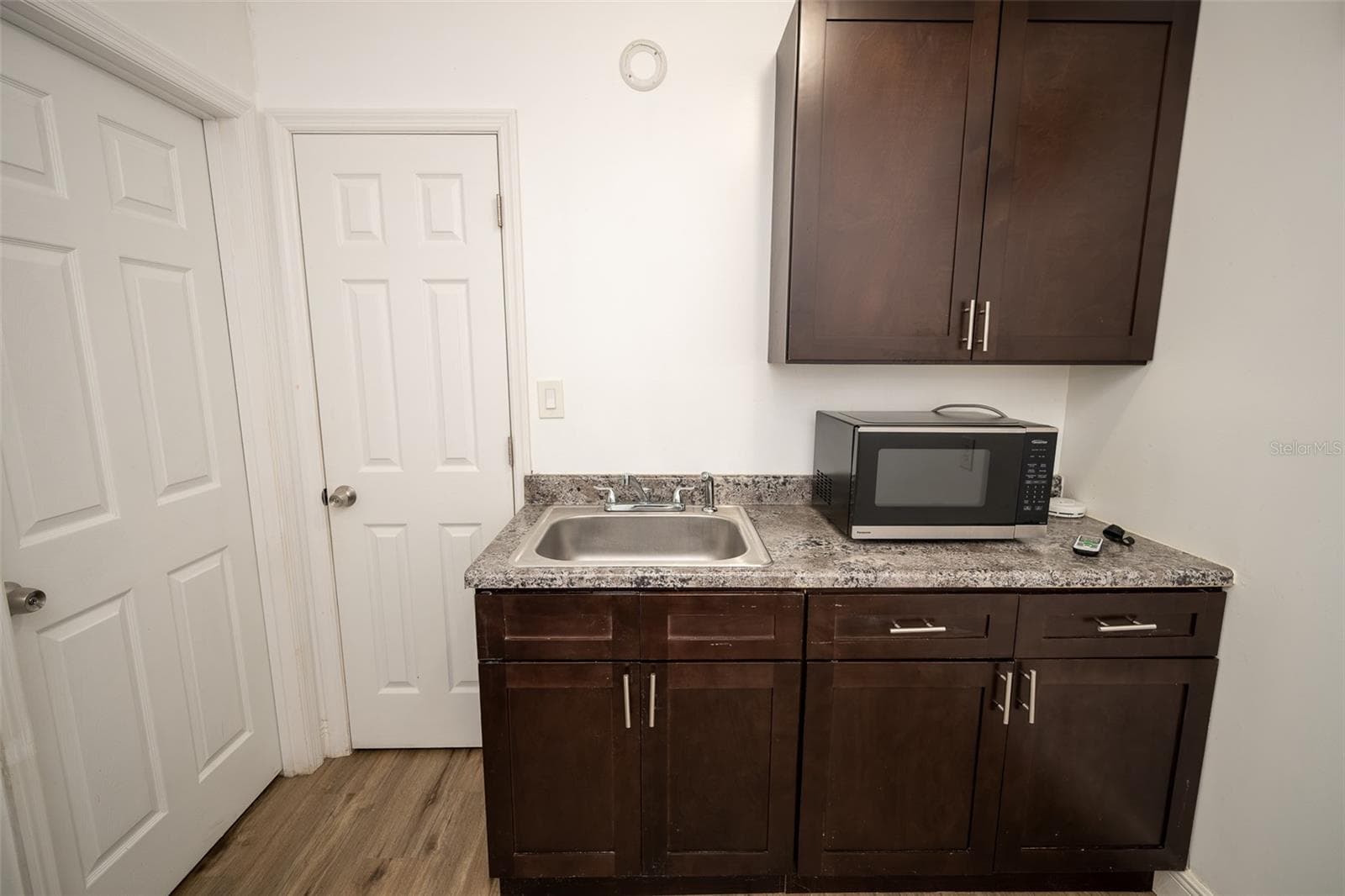 STUDIO GARAGE - 1327 WATERVIEW BLVD E, LAKELAND