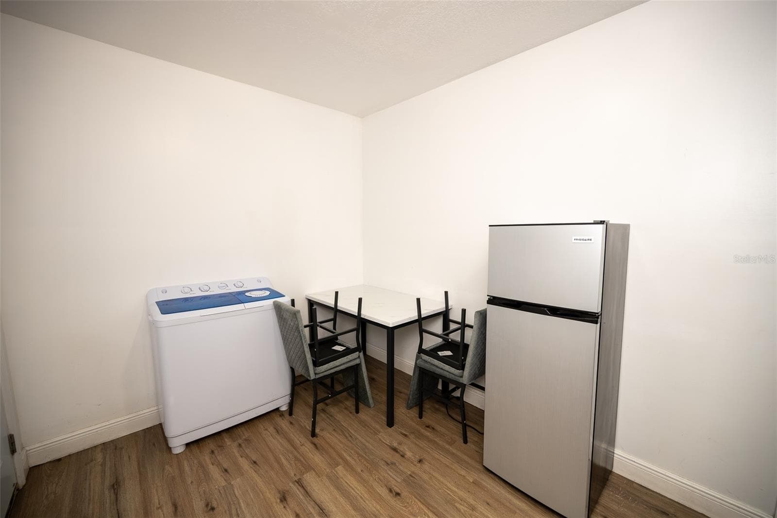 STUDIO GARAGE - 1327 WATERVIEW BLVD E, LAKELAND