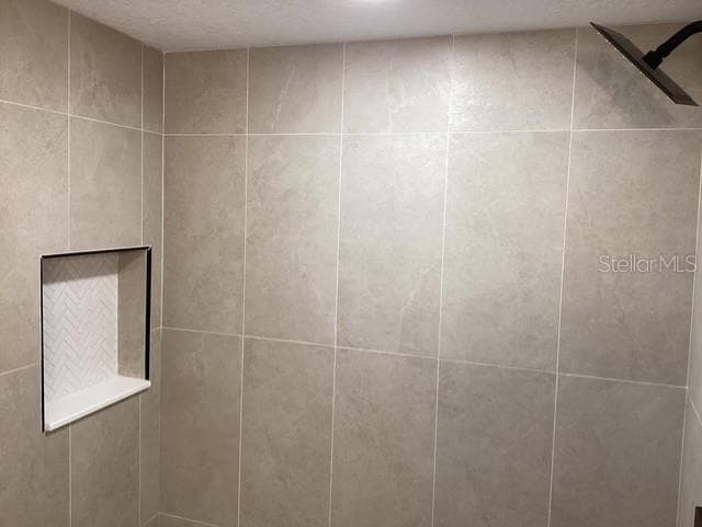 Primary shower - 4226 LAKE RICHMOND DR, ORLANDO