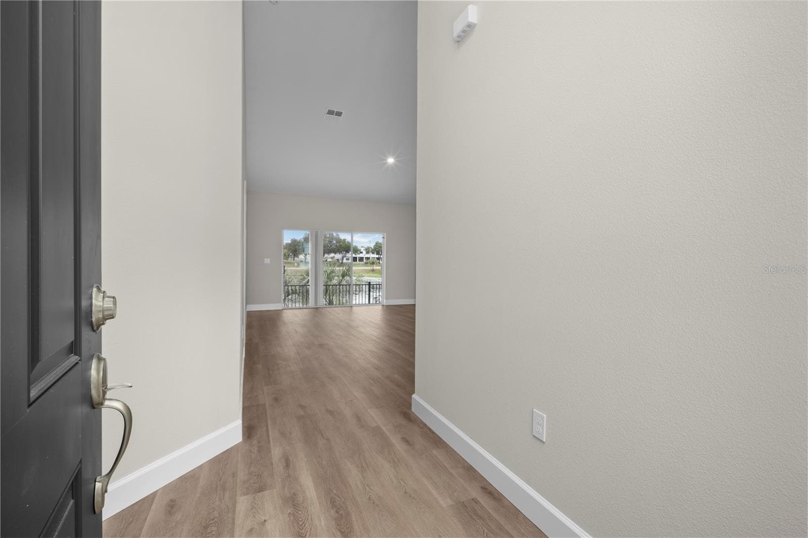 Single Family Residence at 1110 CHESTNUT ST, CLERMONT, photo 2 of 40