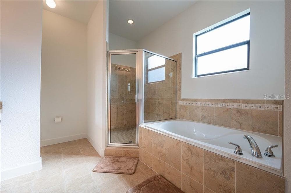 Primary Bath - 1652 LEMON AVE, WINTER HAVEN