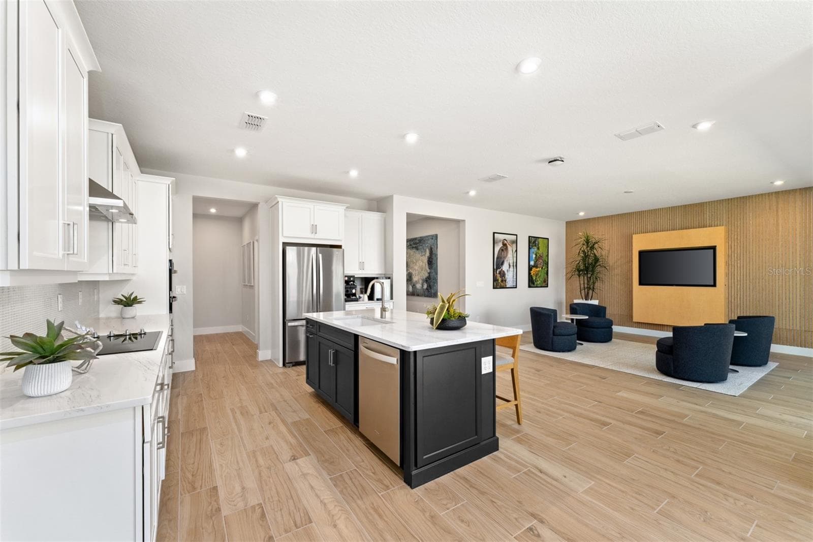 Meridian Parks Honeysuckle Model Kitchen - 12446 MARITIME ST, ORLANDO
