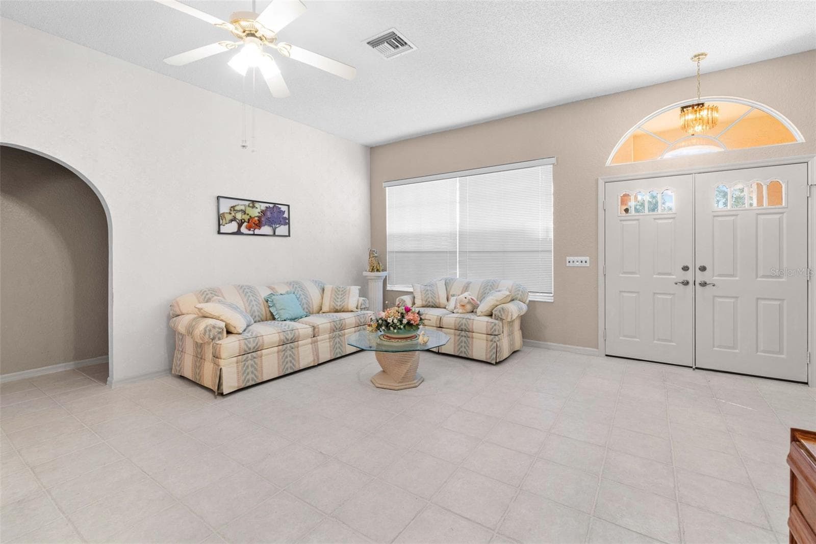 Single Family Residence at 10419 UPTON ST, SPRING HILL, photo 6 of 38