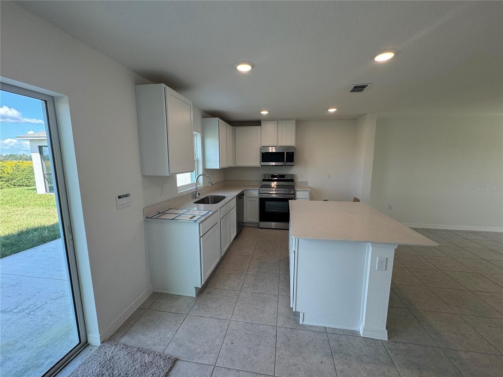 Gorgeous Kitchen - 3286 VICEROY CT, POINCIANA