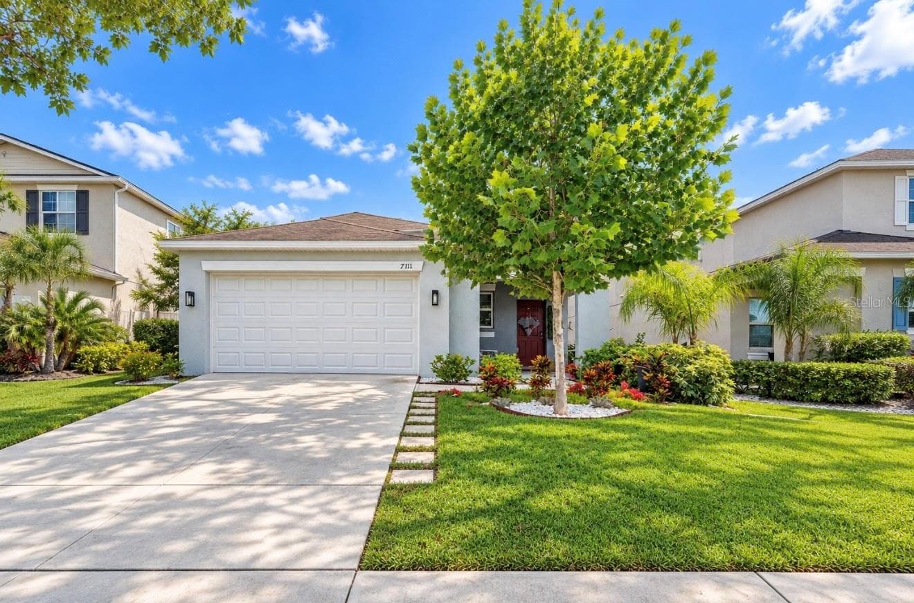 Single Family Residence at 7111 AMELIA COVE CT, SUN CITY CENTER, photo 2 of 50