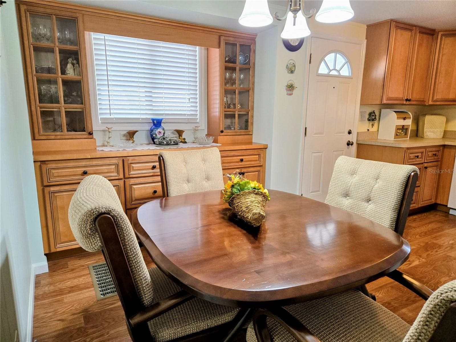 Manufactured Home at 6245 QUALITY LN, ZEPHYRHILLS, photo 14 of 52