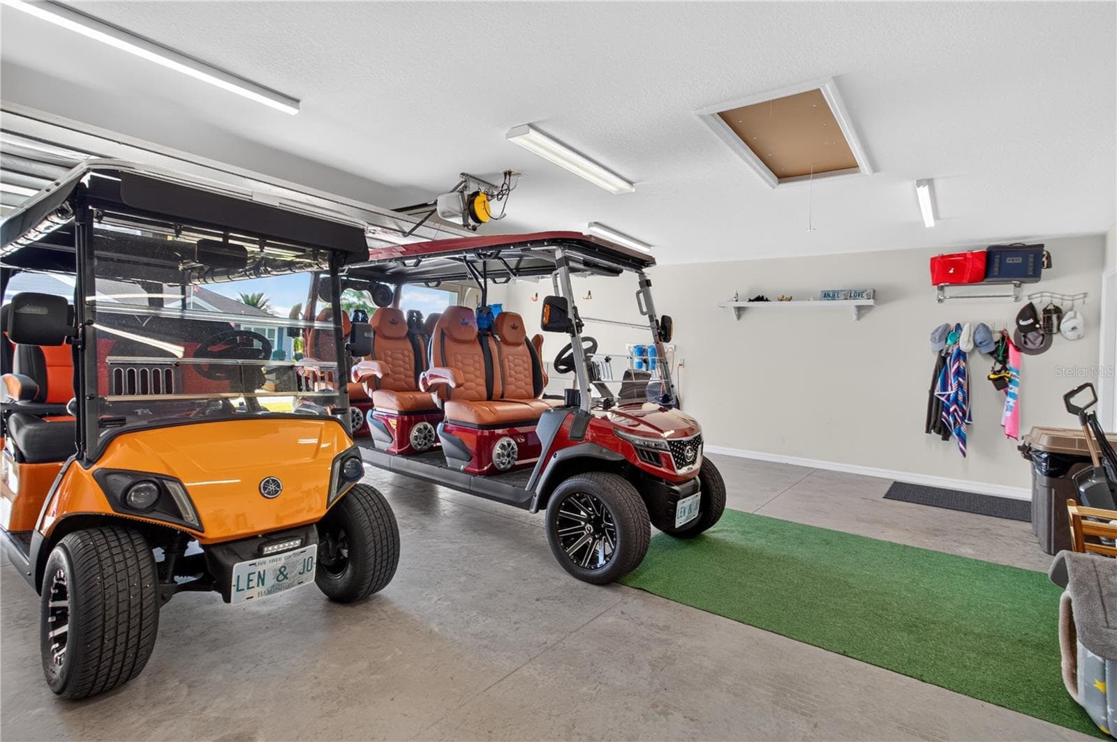 Oversize 2 car garage - 3342 VELTRE WAY, THE VILLAGES