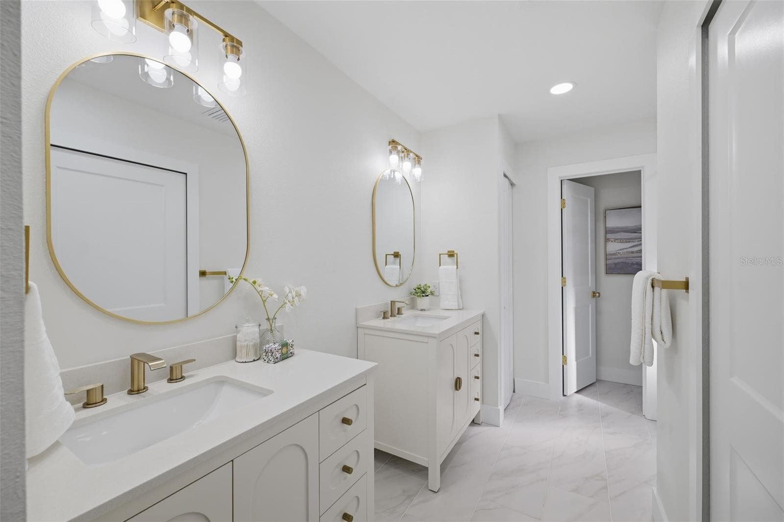 Single Family Residence at 1070 CAPTAINS WAY, TARPON SPRINGS, photo 14 of 23