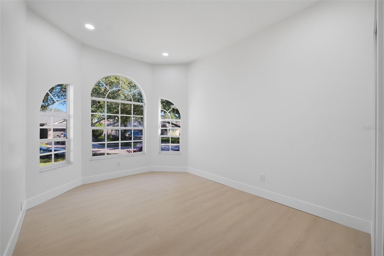 Single Family Residence at 1070 CAPTAINS WAY, TARPON SPRINGS, photo 17 of 23