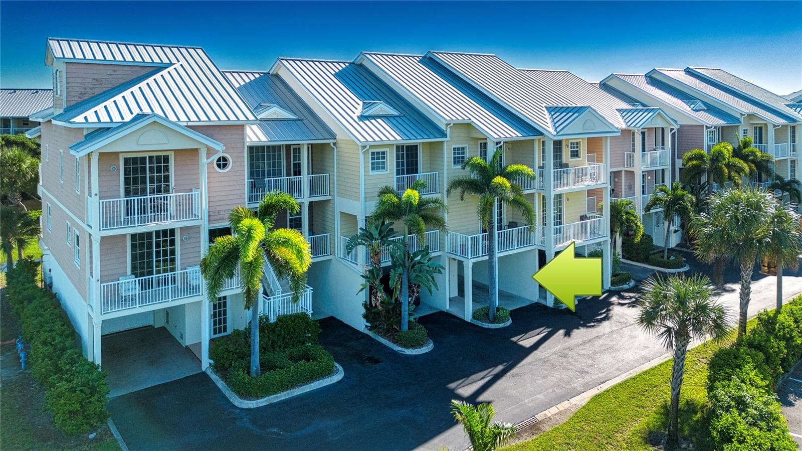 Townhouse at 3271 MANGROVE POINT, RUSKIN, photo 7 of 76