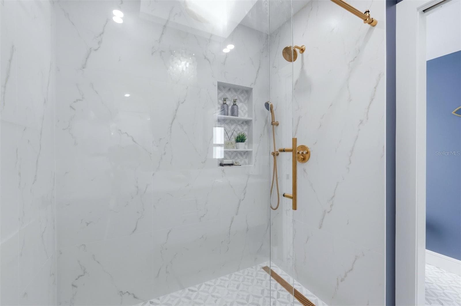 Stunning marble shower - 2141 HARBOURSIDE DR #1203, LONGBOAT KEY