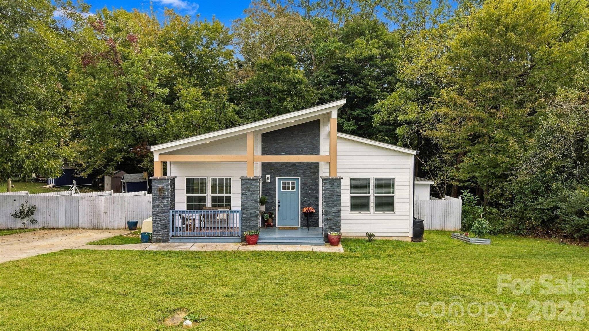 329 W F Street