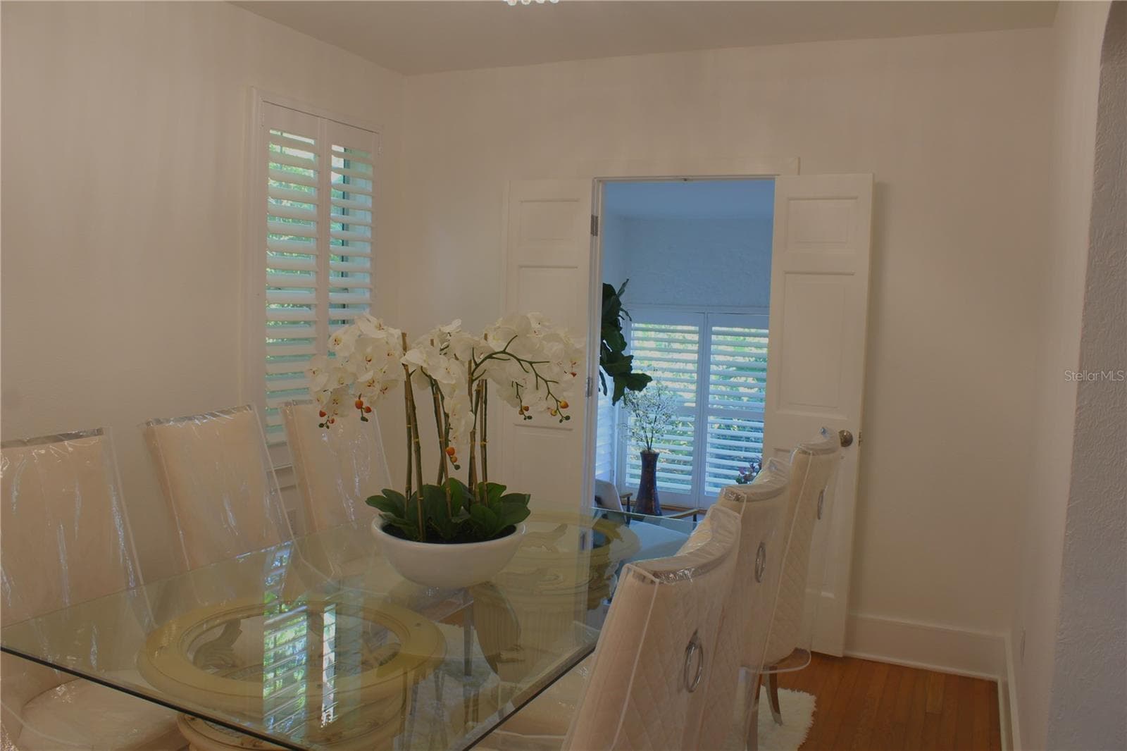 Single Family Residence at 908 S SUMMERLIN AVE, ORLANDO, photo 16 of 60