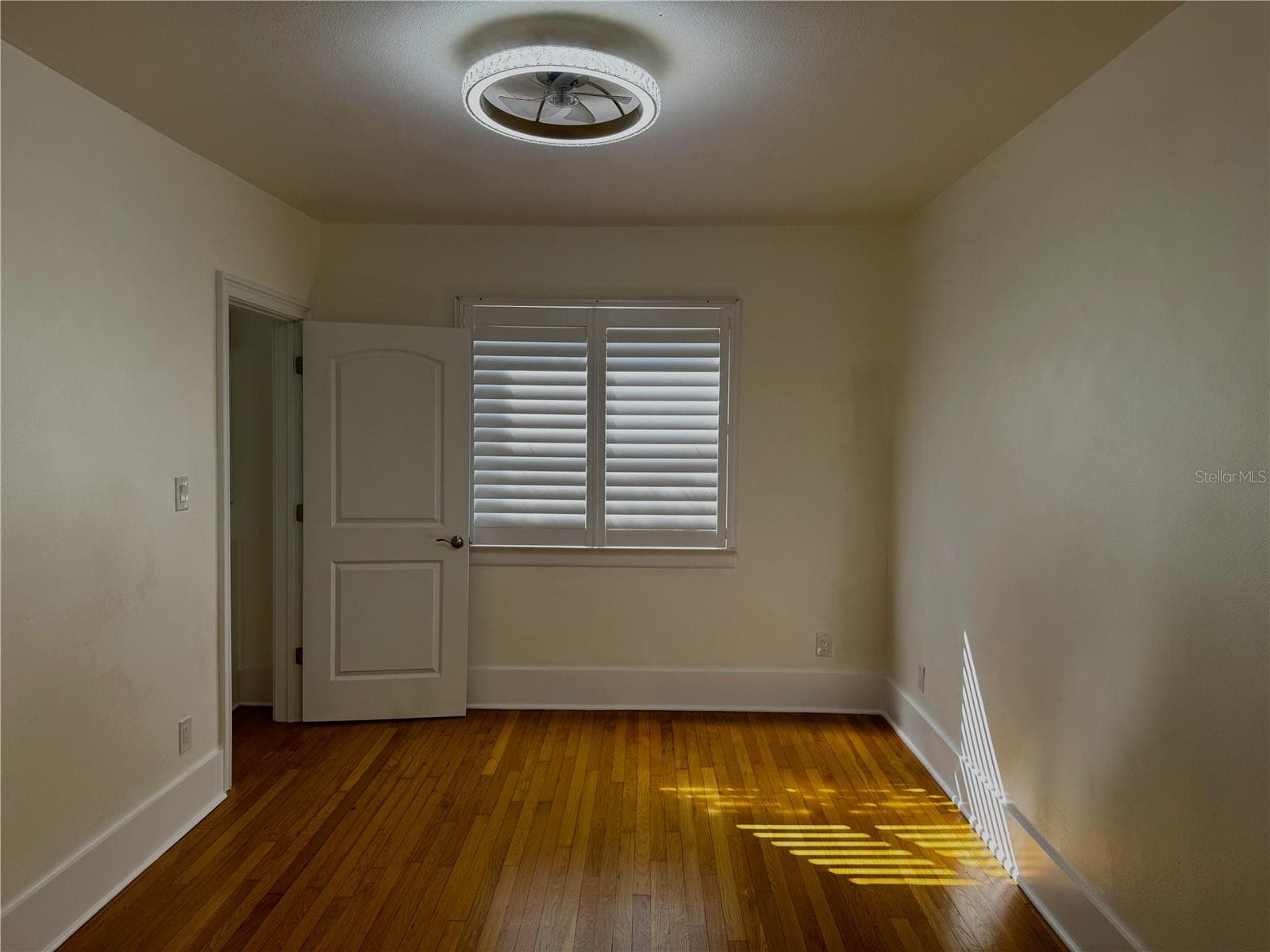 Single Family Residence at 908 S SUMMERLIN AVE, ORLANDO, photo 35 of 60