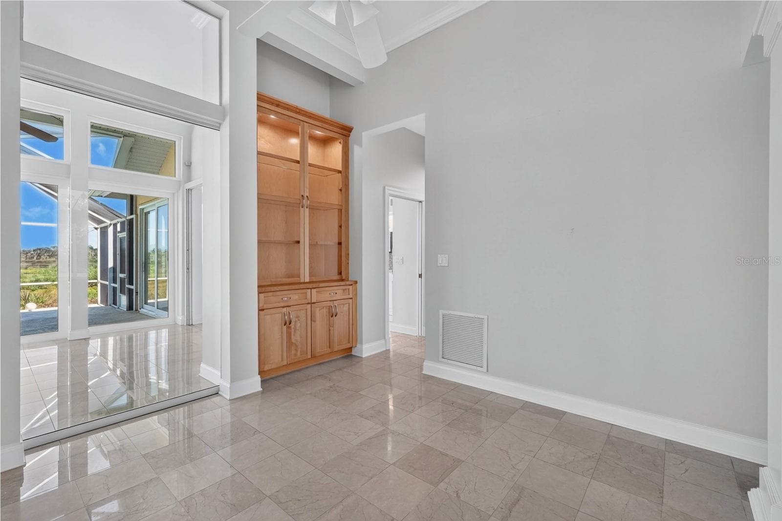 Flexible Living Space with Built-Ins - 74 COVINGTON LN, PALM COAST
