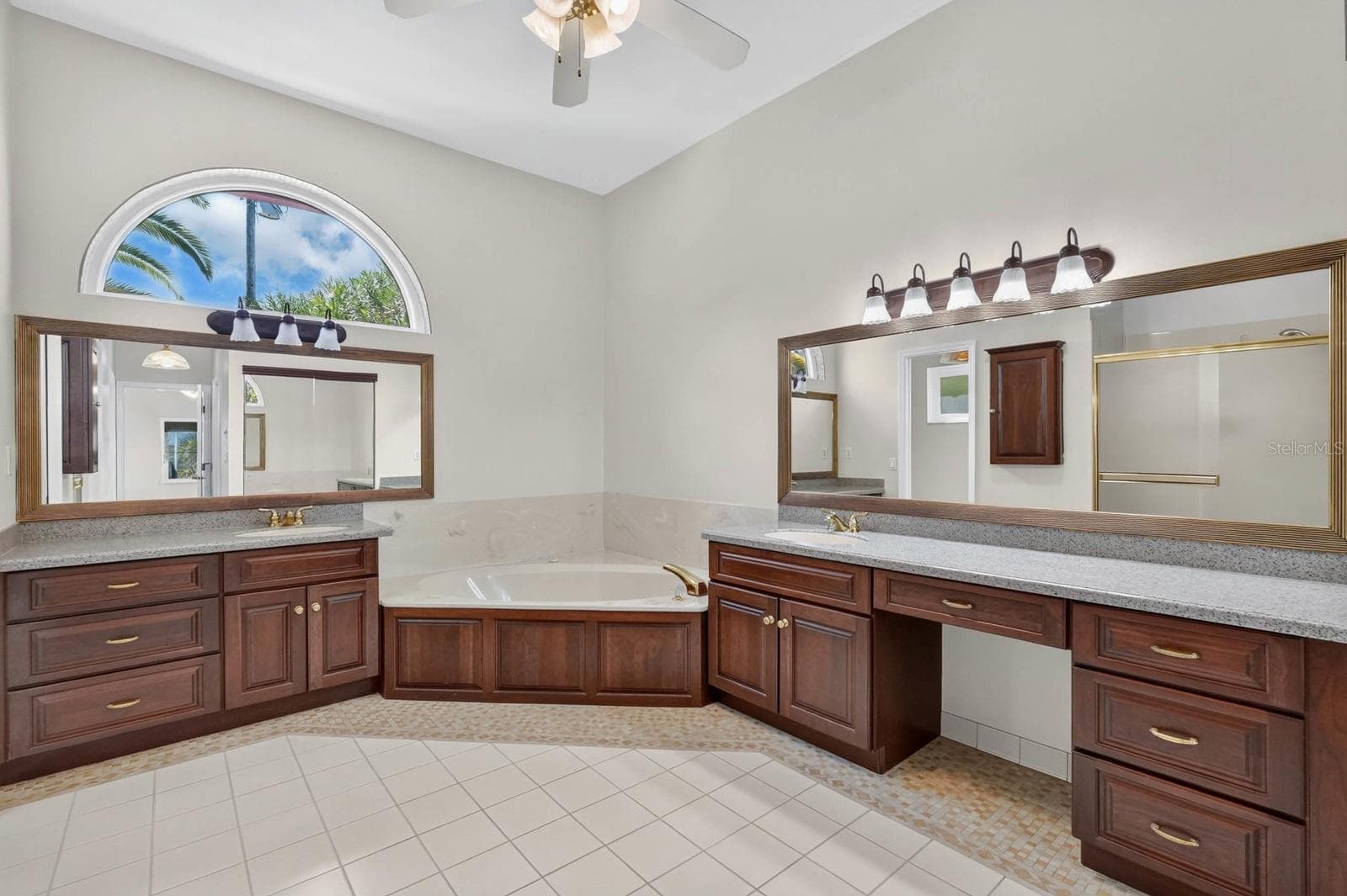 Primary Bath With Dual Vanities - 74 COVINGTON LN, PALM COAST