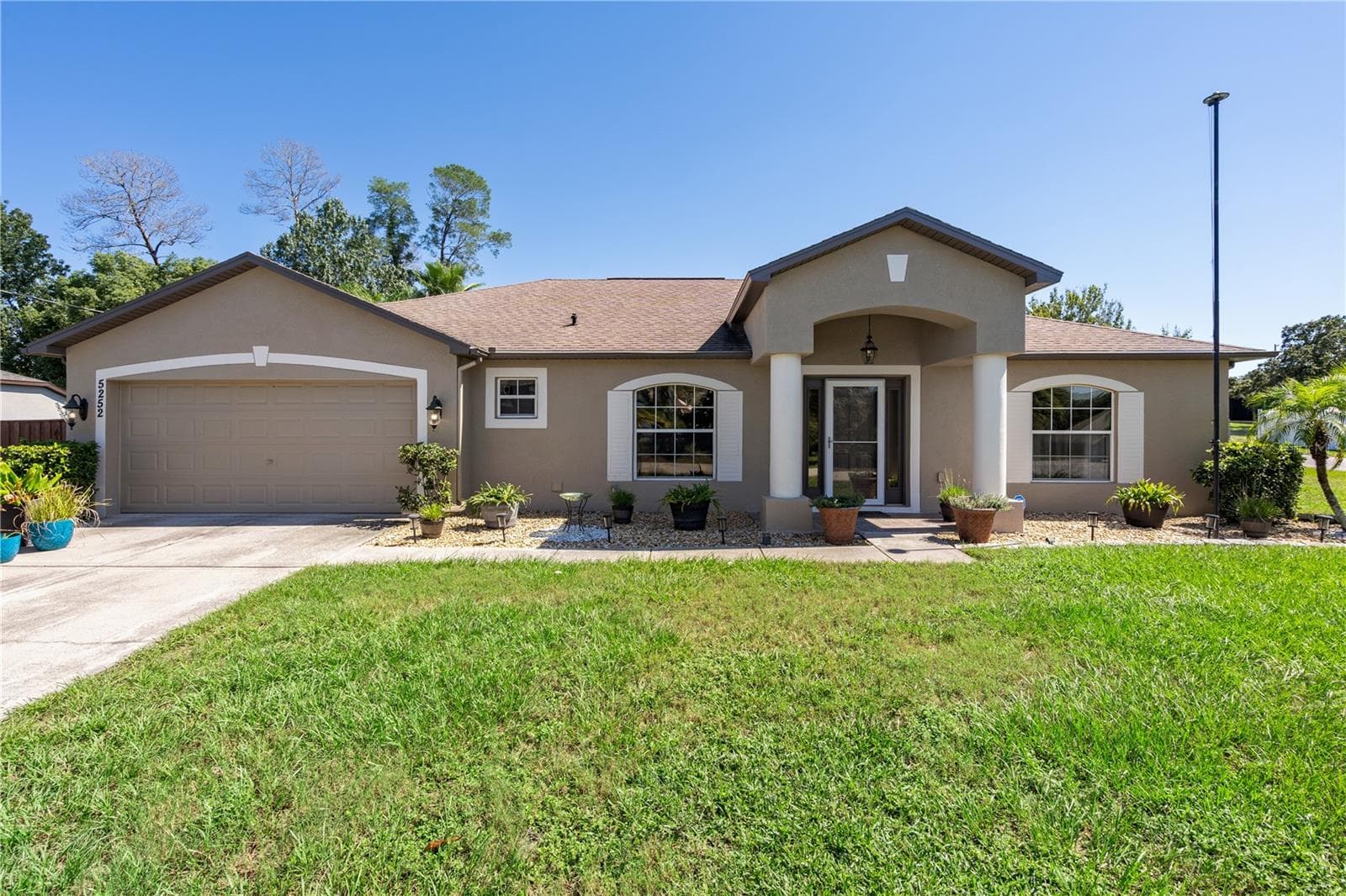 5252 MENTMORE