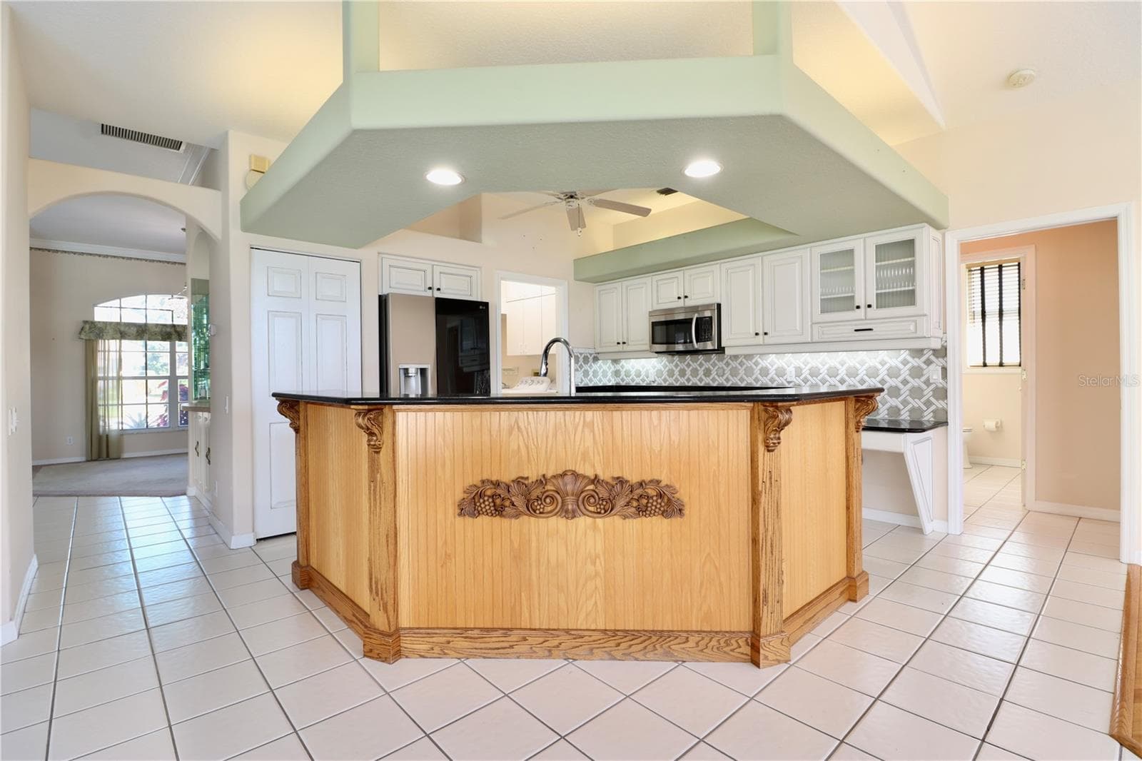 Kitchen - 5829 CARRIAGE DR, SARASOTA