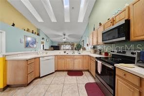 Single Family Residence at 2836 SPIVEY LN, ORLANDO, photo 13 of 18