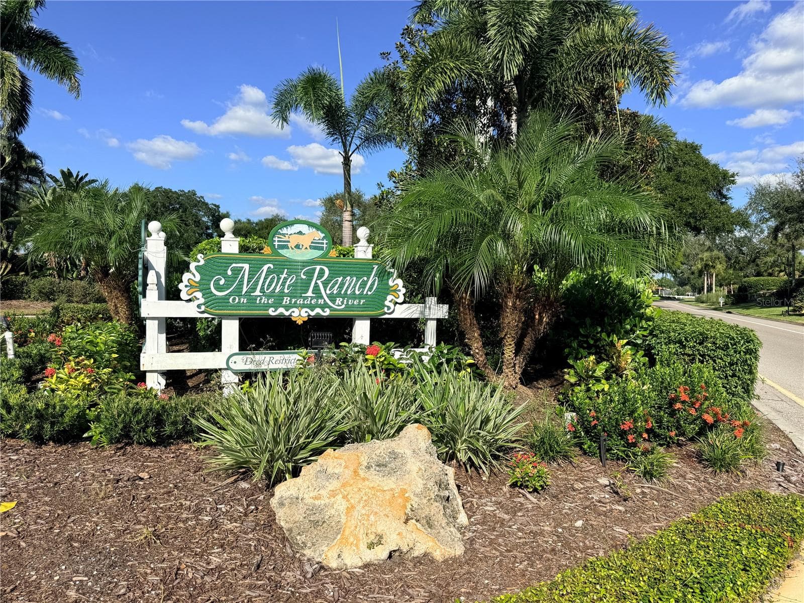 Mote Ranch - 5829 CARRIAGE DR, SARASOTA