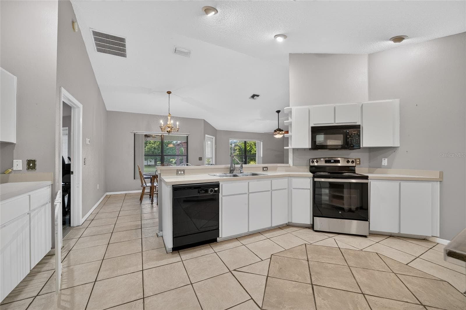 Single Family Residence at 6150 NE 2ND PL, OCALA, photo 20 of 53