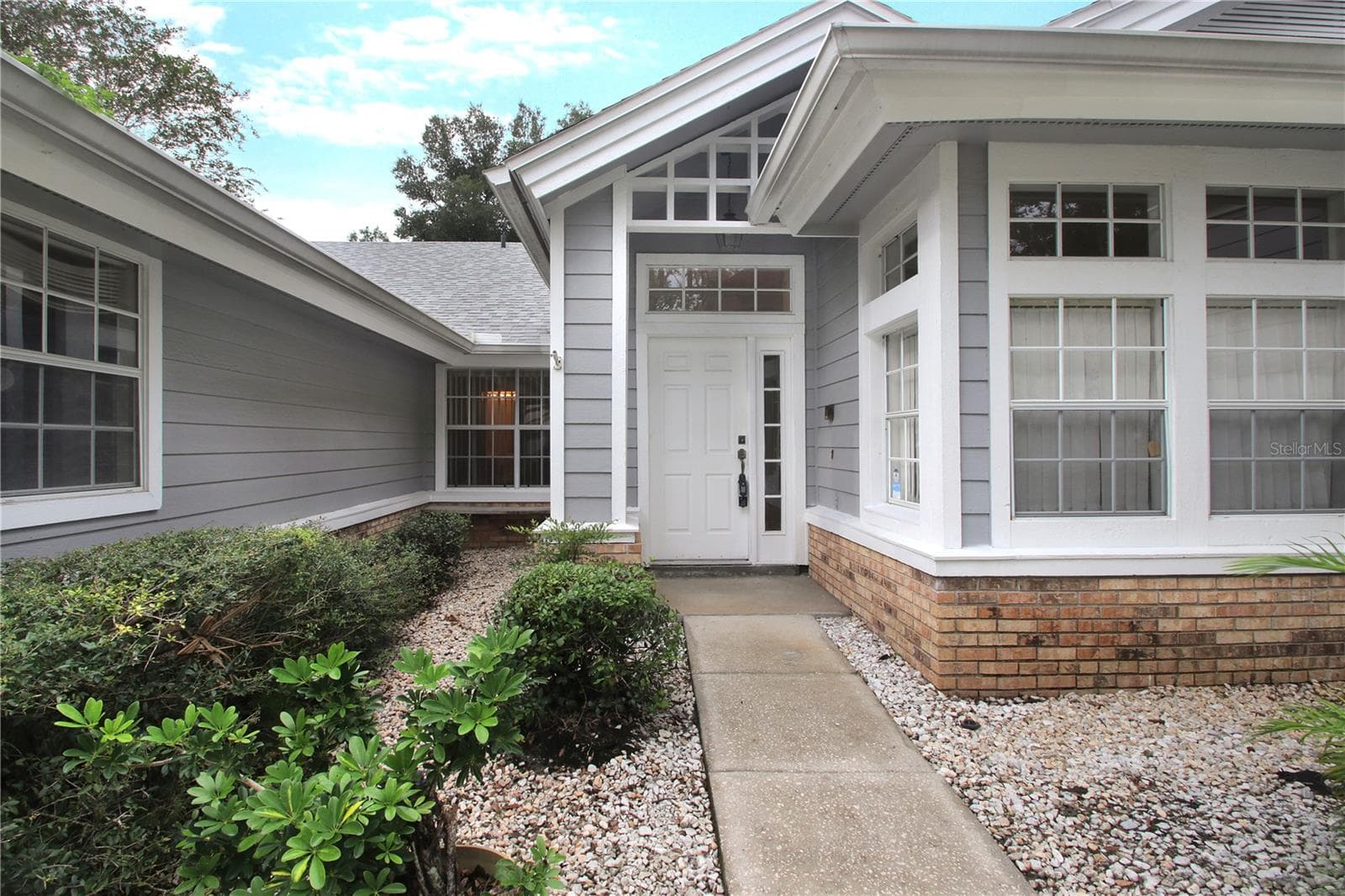 Single Family Residence at 3924 LAKE MIRAGE BLVD, ORLANDO, photo 2 of 36