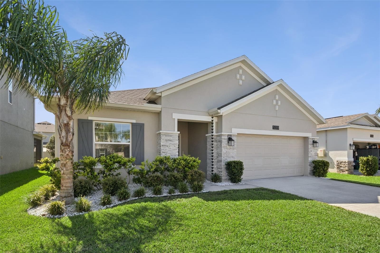 Meticulously Maintained Breezy Landscaping - 5309 AMERSHAM LN, ST CLOUD
