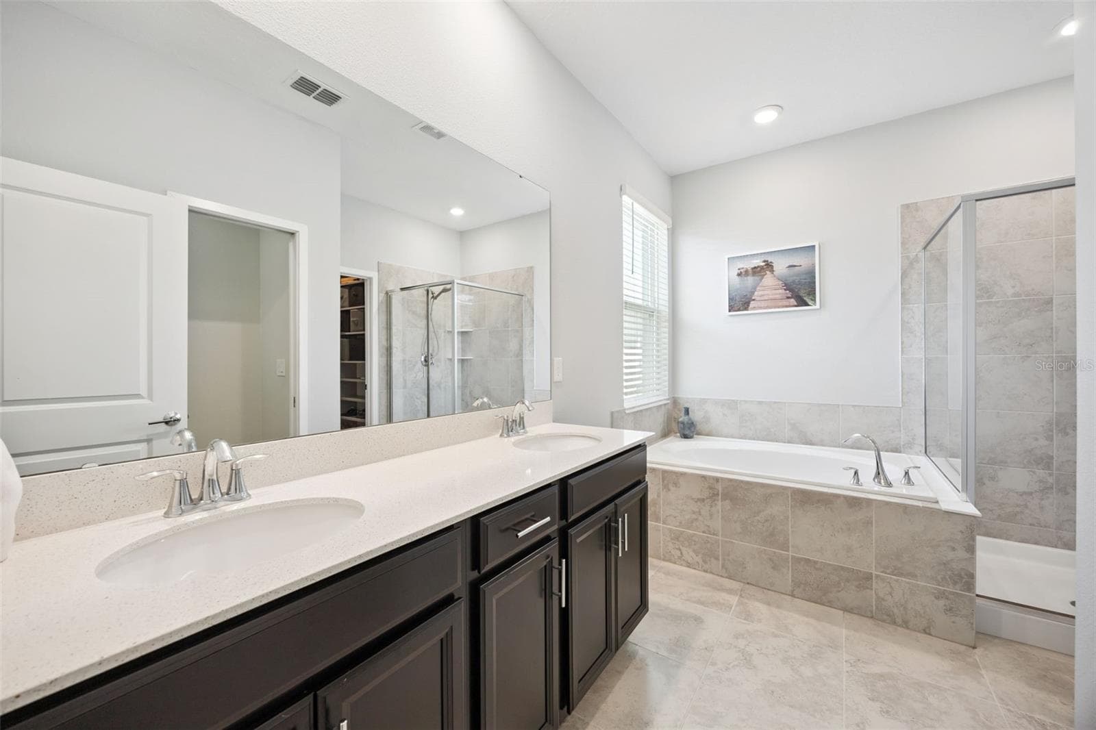Luxury Primary EnSuite - 5309 AMERSHAM LN, ST CLOUD