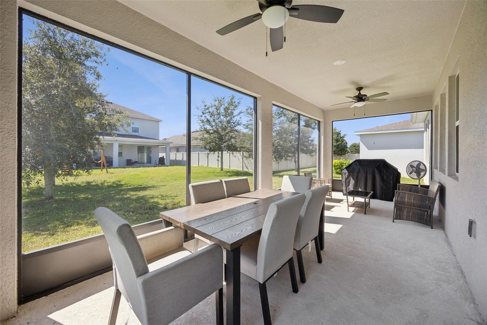 Lanai & Great Outdoor Space - 5309 AMERSHAM LN, ST CLOUD