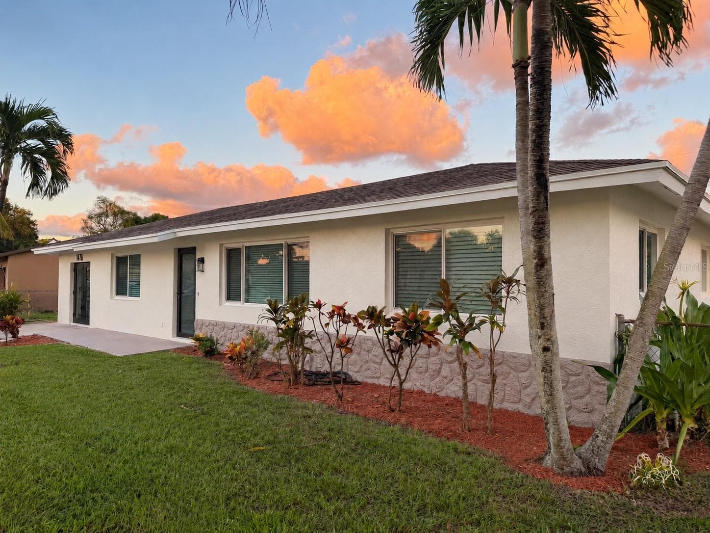 Single Family Residence at 1476 N MANGONIA DR, WEST PALM BEACH, photo 2 of 33