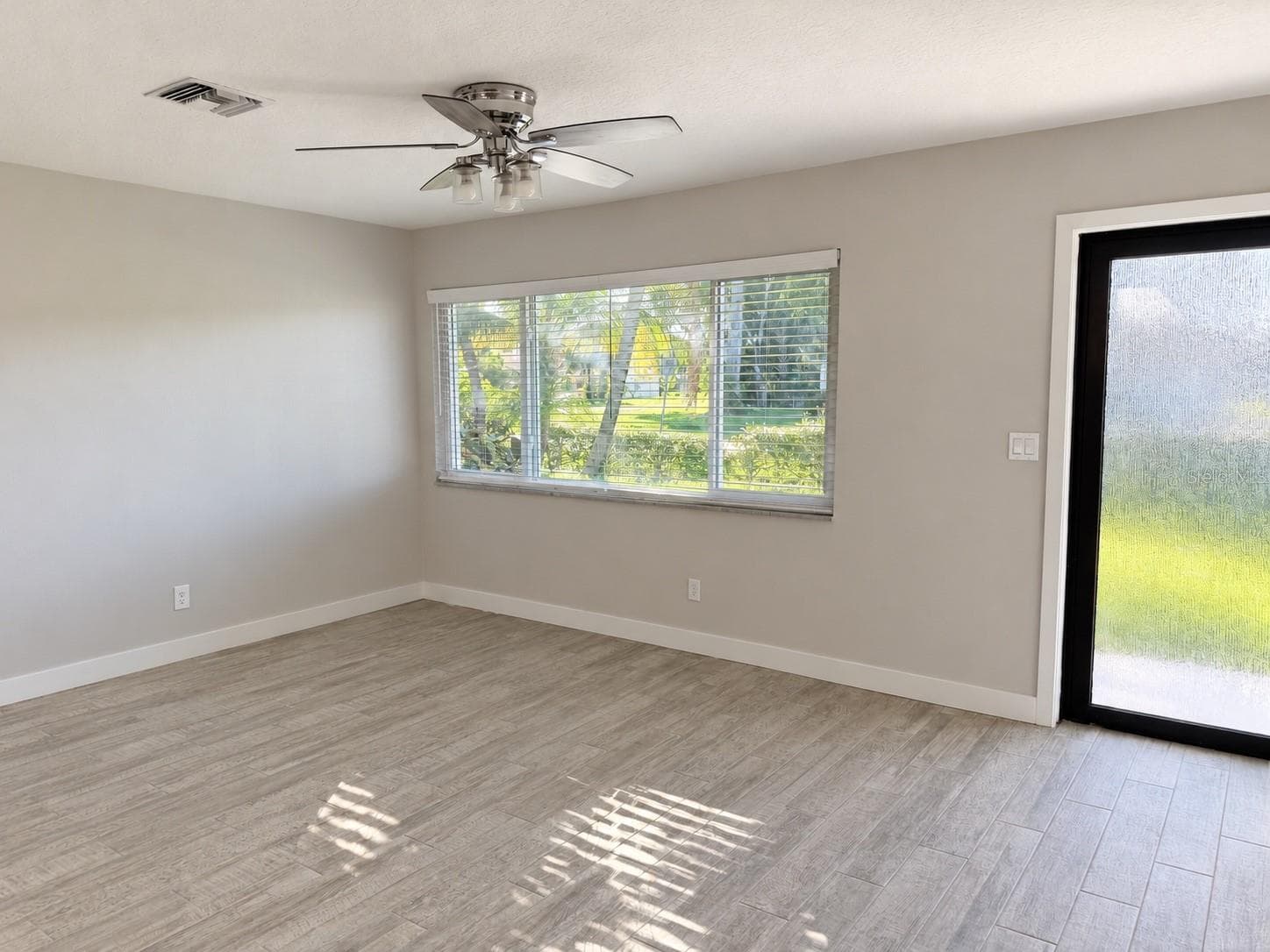 Single Family Residence at 1476 N MANGONIA DR, WEST PALM BEACH, photo 9 of 33