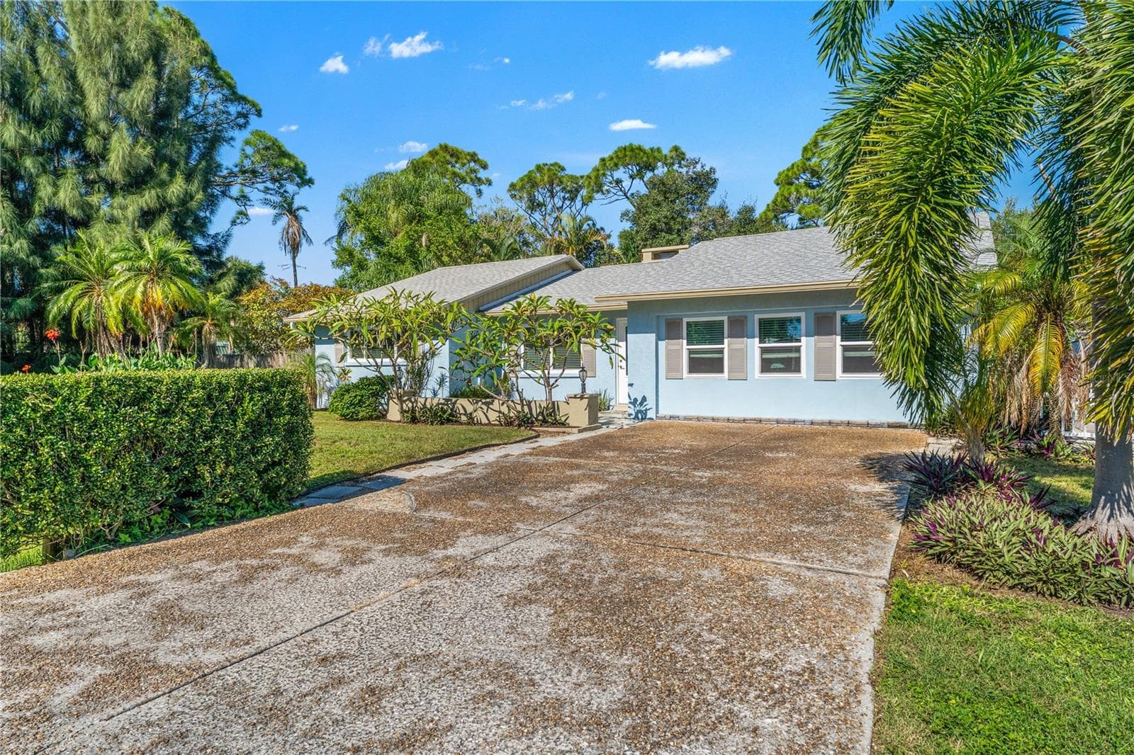 Single Family Residence at 424 CARMEL RD, VENICE, photo 3 of 35