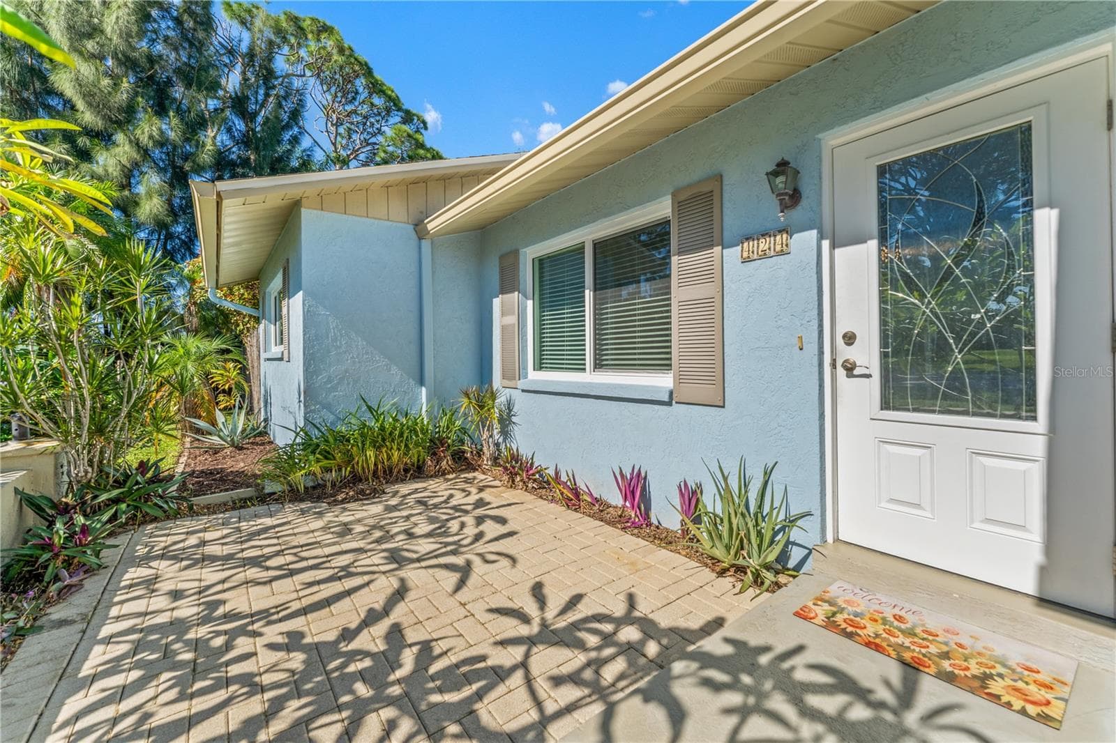 Single Family Residence at 424 CARMEL RD, VENICE, photo 4 of 35